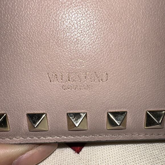 Authentic Valentino Rockstud Taupe Leather Silver Studded Wallet Dust Cover/Box - Picture 5 of 10